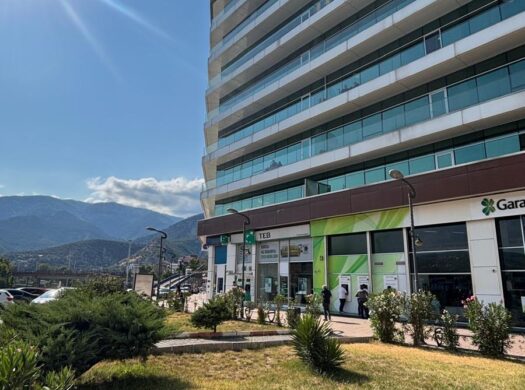 Twin Towers İş Merkezi’nde satılık, kiracılı ofis!