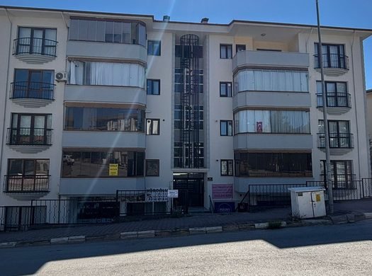 KİRALIK 2+1 (SAFRANBOLU YENİMAHALLE’DE 115M2)